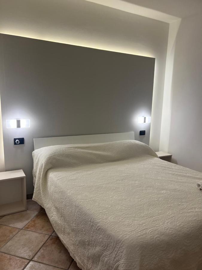 Leone Di Nemea - Νεμέος Λέων Hotel Reggio di Calabria Bagian luar foto